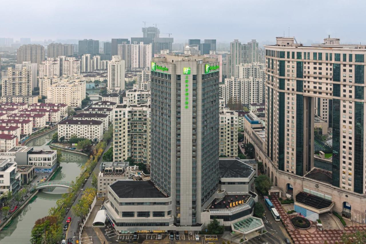 Holiday Inn Shanghai Huaxia By Ihg - Overlooking City Scenery At Sky View Restaurant Kültér fotó